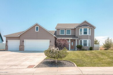 1 Exterior Front-Crop