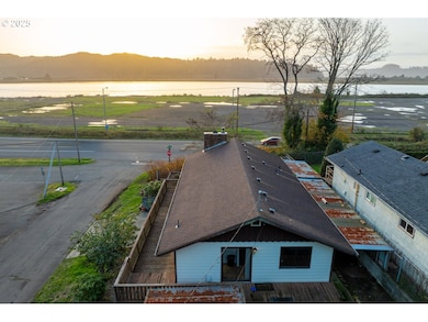 205 Marsh St, Gardiner, OR 97441 - photo 7