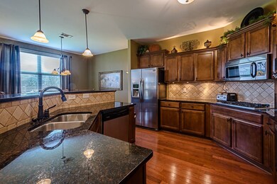 Granite, Breakfast Bar, Stainless Steel Appliances