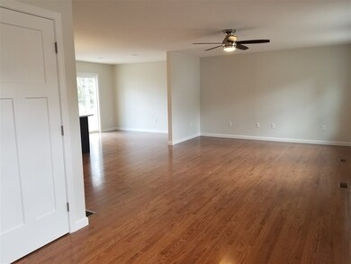 11 Garfield St, Manchester, NH 03103 - photo 6