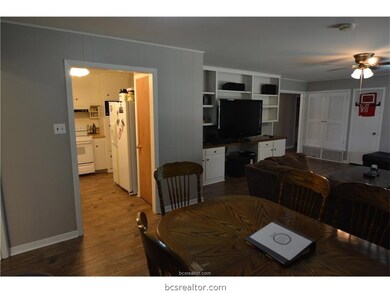 1505 Laura Ln unit CS, College Station, TX 77840 - photo 6