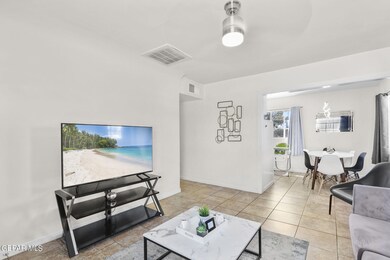 1061 Lariat St, El Paso, TX 79915 - photo 5