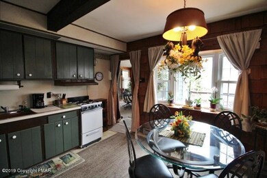 Eat in Kitchen