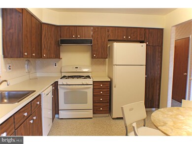 8925 Ashton Rd, Philadelphia, PA 19136 - photo 7