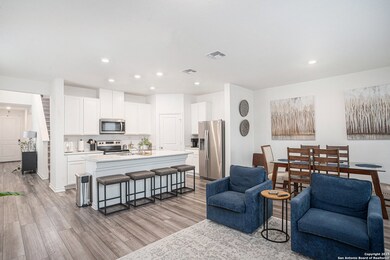 4646 Nightstar Dr, von Ormy, TX 78073 - photo 6