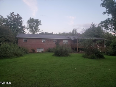1865 Rheatown Rd, Chuckey, TN 37641 - photo 7