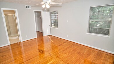 7743 Oak Vista St, Houston, TX 77087 - photo 7