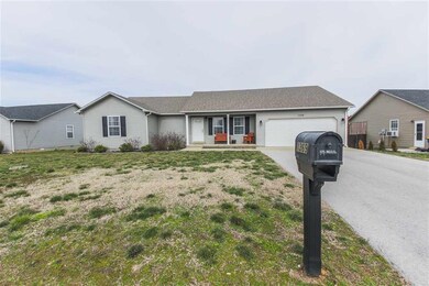 1369 Winnipeg Way, Bowling Green, KY 42101 - photo 2