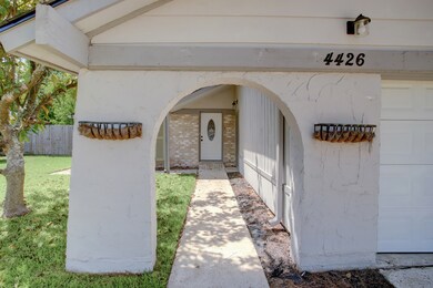 4426 Peridot Ln, Friendswood, TX 77546 - photo 5