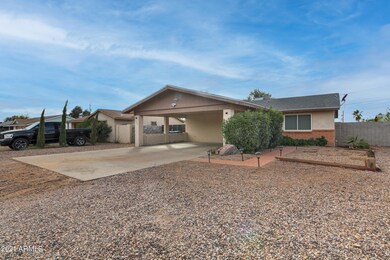 1800 S Apache Dr-4