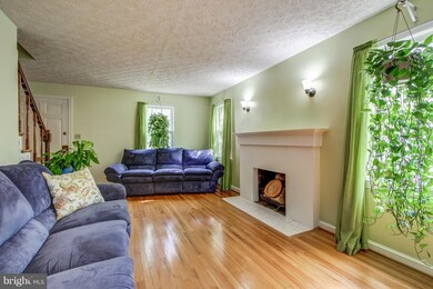 717 Auburn Ave, Takoma Park, MD 20912 - photo 2