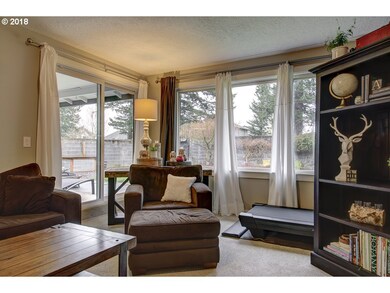 726 SW 20th Cir, Troutdale, OR 97060 - photo 5