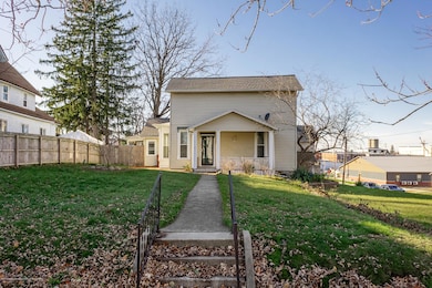 207 N Oakland St St. John's MI-4