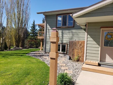 725 Kennedy Loop