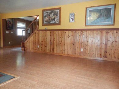 512 Powell Ave, Erie, PA 16505 - photo 3