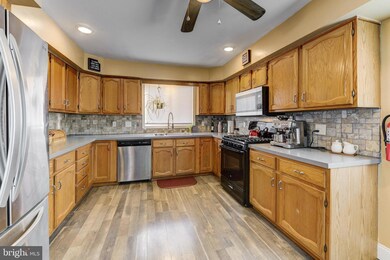 819 Maryland Ave, Woodbury, NJ 08096 - photo 6