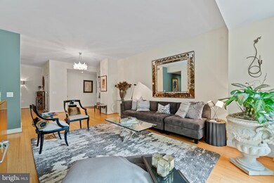 The Columbia Residences unit 331, Washington, DC 20037 - photo 4