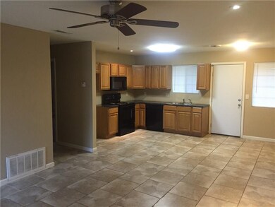 1303 & 1305 W Beech Dr, Rogers, AR 72756 - photo 3