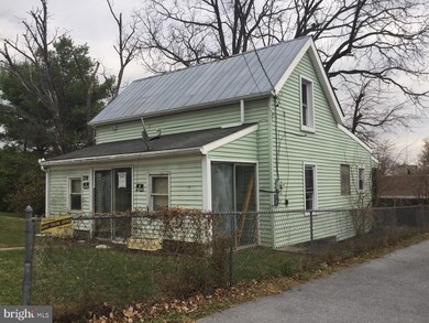 214 S Hawbaker Cir, Clear Spring, MD 21722 - photo 3