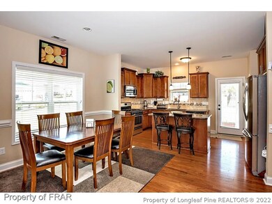 813 Falling Creek Ln, Fayetteville, NC 28304 - photo 5