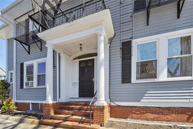 542 Angell St unit 4, Providence, RI 02906 - photo 2
