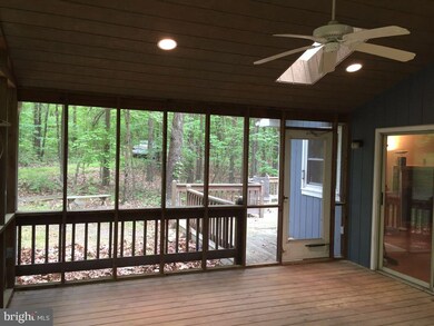 868 Hickory Hollow Rd, Berkeley Springs, WV 25411 - photo 7