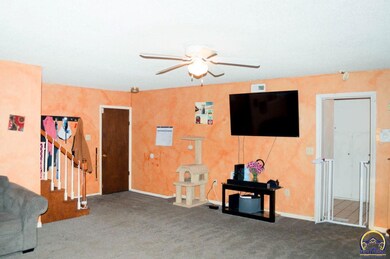 1556 SW 23rd Park, Topeka, KS 66611 - photo 6