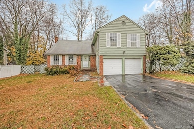 21 Hitching Post Ln, Glen Cove, NY 11542 - photo 3