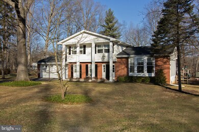 6137 Oak Hill Dr, Sykesville, MD 21784 - photo 2