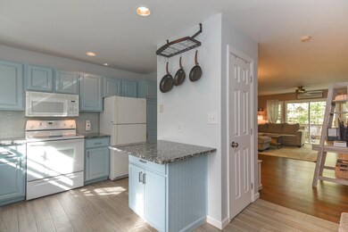 1465 Hooksett Rd unit 431, Hooksett, NH 03106 - photo 3