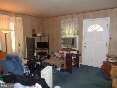 802 N Woodlynn Rd, Essex, MD 21221 - photo 3