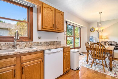 307 E Indiana St, Three Oaks, MI 49128 - photo 6