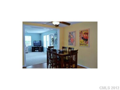 Breakfast - Large Eat-In Kitchen Breakfast Room Ar