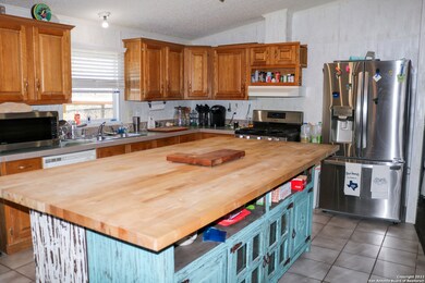 178 County Road 2412, Hondo, TX 78861 - photo 4