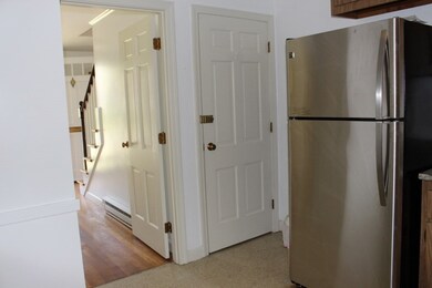 8 Town House Dr unit 8, Newtonville, MA 02460 - photo 6