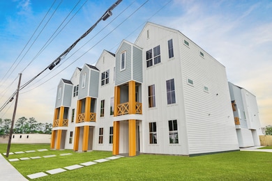 3903 Pinemont Dr unit B, Houston, TX 77018 - photo 3