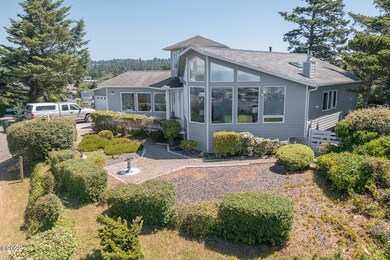 565 SW 10th St, Newport