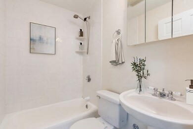 82 Munroe St unit 11, Somerville, MA 02143 - photo 6