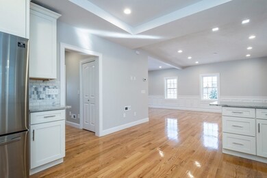 711 Salisbury St, Worcester, MA 01609 - photo 7