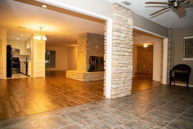 5805 Choctaw Dr, Granbury, TX 76049 - photo 5