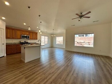 2261 S Tonaquint Dr unit 55, St. George, UT 84770 - photo 7