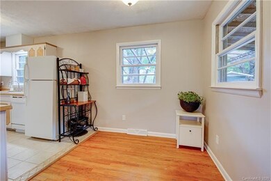 228 School Rd E, Asheville, NC 28803 - photo 4