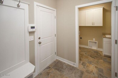 3637 Whicker Pointe unit 35, Kalamazoo, MI 49009 - photo 7