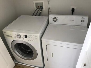 1798 Merlot Dr unit D, Easton, PA 18045 - photo 2