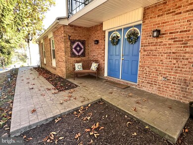 400 Marlowe Garth, Red Lion, PA 17356 - photo 2