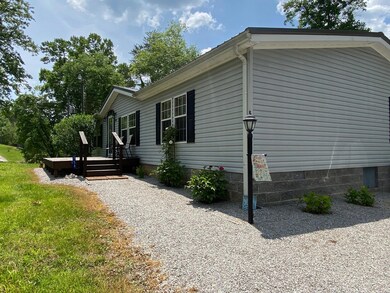 354 Spruce St, Burnside, KY 42519 - photo 4