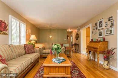 8325 Woodacre St, Alexandria, VA 22308 - photo 4
