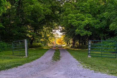 8467 W Placer Ln, Willard, MO 65781 - photo 2