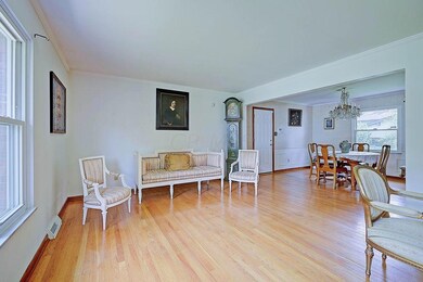 04-Living Room