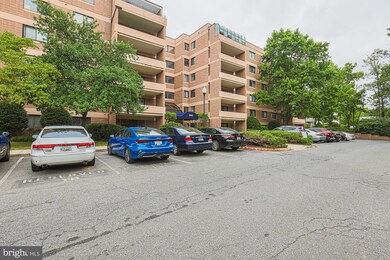 2903 Fall Staff Apt Fallstaff Rd unit 601, Baltimore, MD 21209 - photo 3